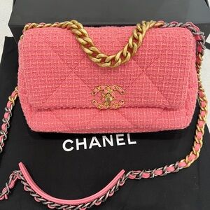 Chanel 19 pink tweed flap bag